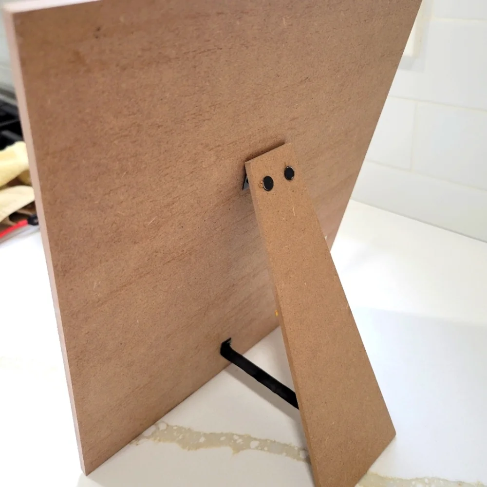 Frame with photo clip/ where the magic happens